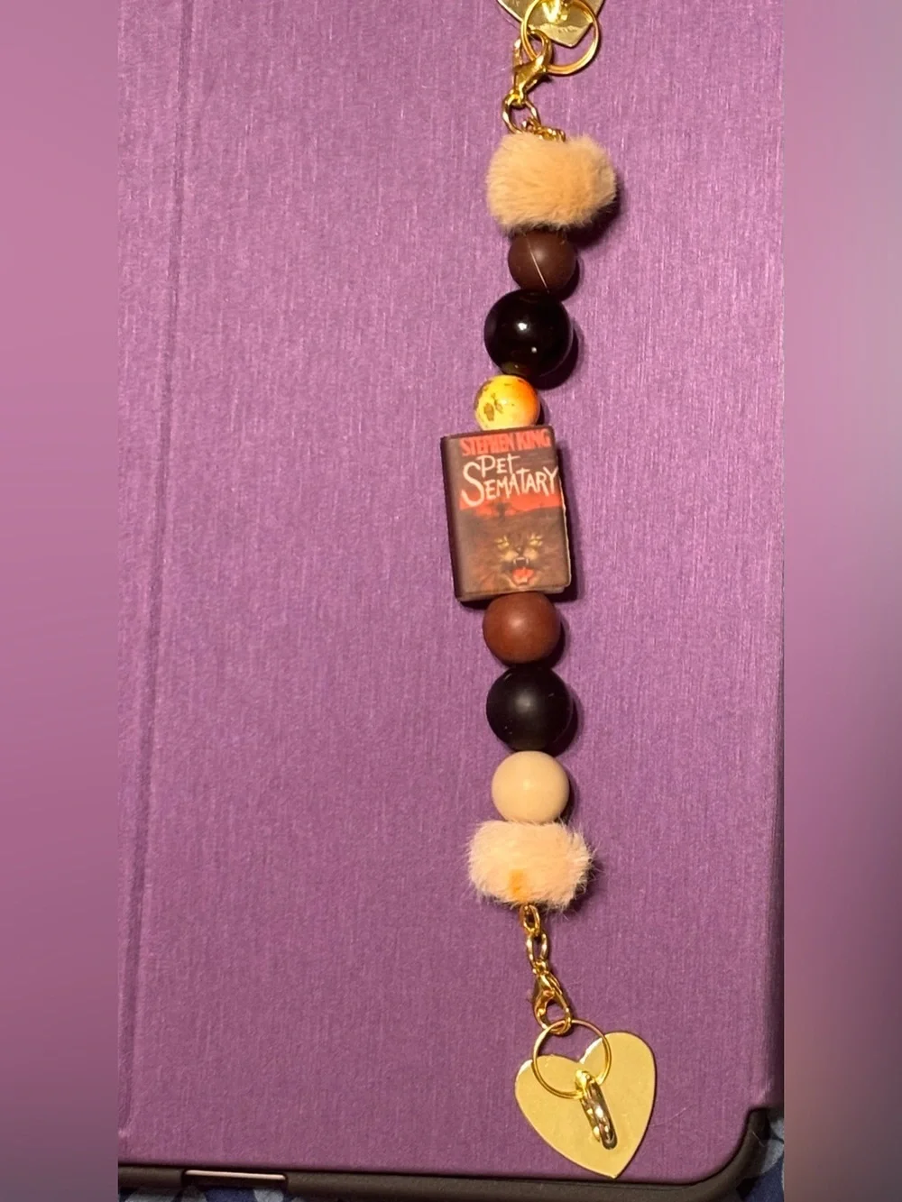 Book Pet Sematary Themed Beaded Charm Tablet Strap With Sticky Hearts